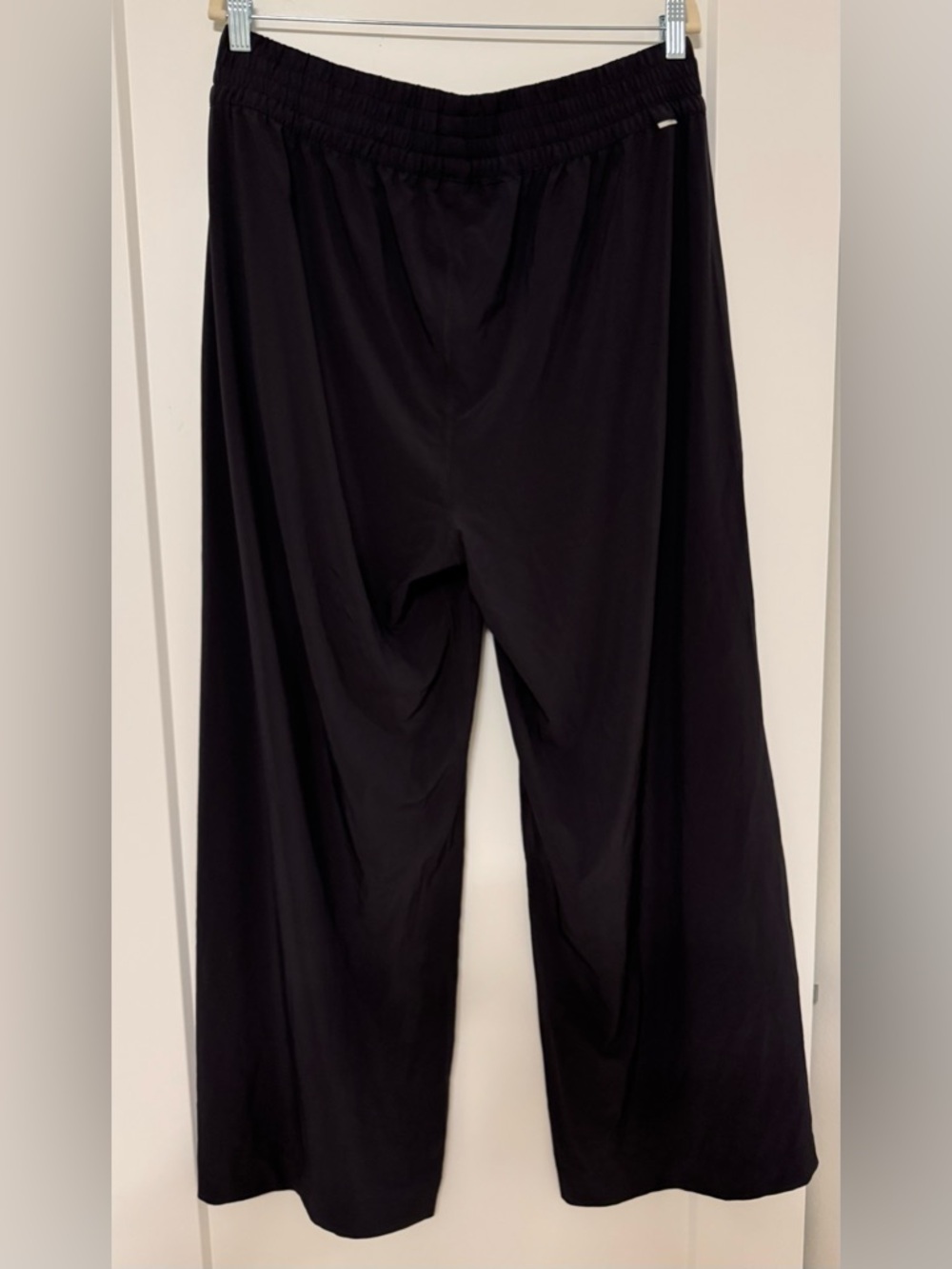 Vuori Black Wide-Leg Lounge Pants - Picture 2 of 6